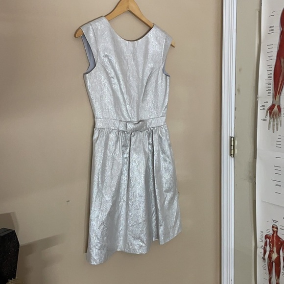 Cynthia Steffe Silver dress with bow - Picture 3 of 4